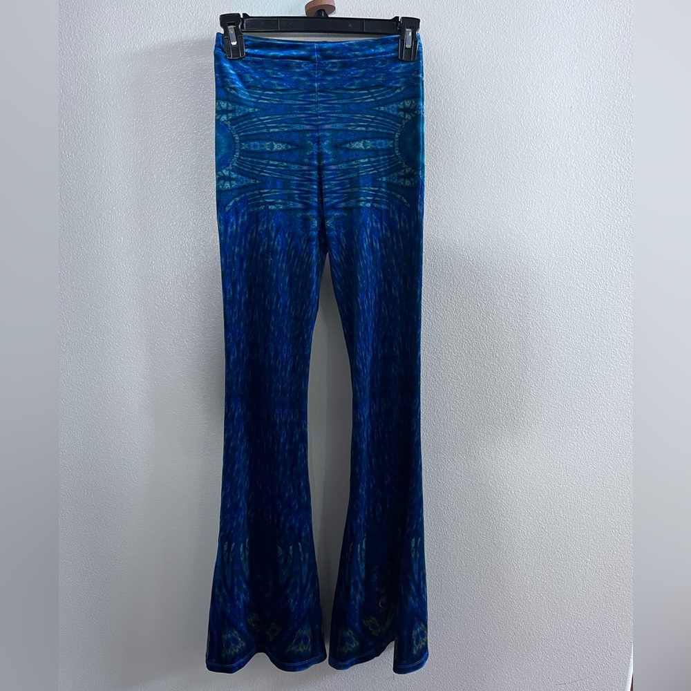 Psychedelic patterned stretchy velvety flares